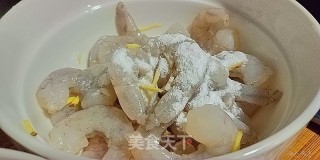 虾仁青豆的做法步骤：2