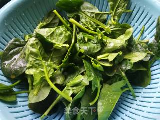 #团圆饭#菠菜炒鸡蛋的做法步骤：1
