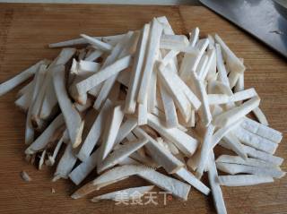 鱼香杏鲍菇的做法步骤：1