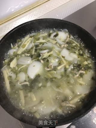 冬笋雪菜肉丝年糕汤的做法步骤：9