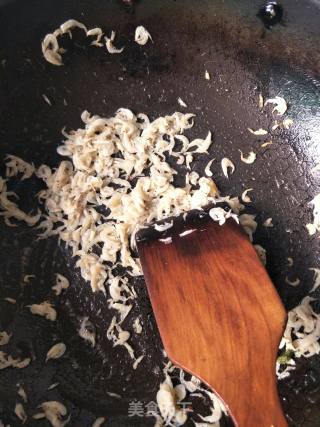 虾皮紫菜煲饭的做法步骤：3