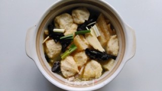 肉皮木耳烧鱼圆的做法步骤：7