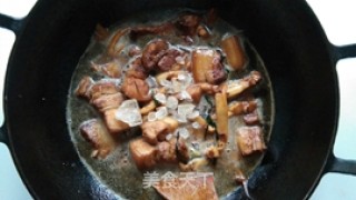 五花肉烧鱿鱼的做法步骤：8