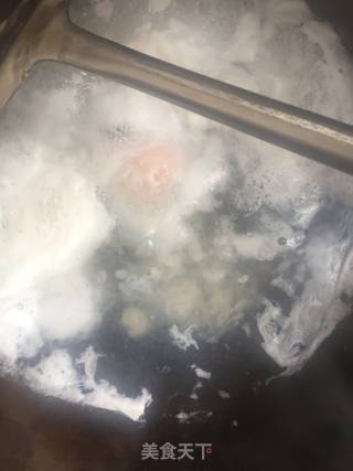 酒酿鸡蛋的做法步骤：2