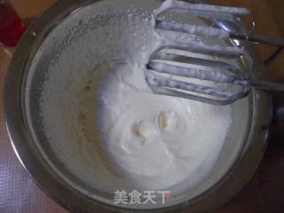 简易版草莓冰淇淋的做法步骤：2