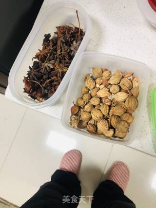 小炒鸡腿肉的做法步骤：3