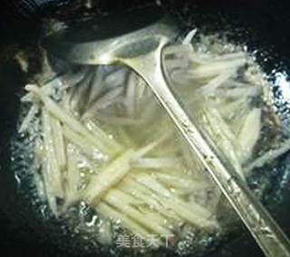 韭菜炒藕丝的做法步骤：8