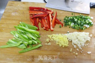 鱼香茄子的做法步骤：2