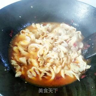 干锅肥肠的做法步骤：7