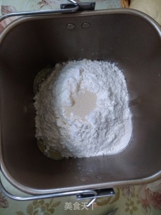 黑椒牛肉汉堡的做法步骤：2