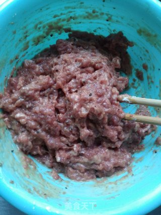 黑椒牛肉汉堡的做法步骤：5