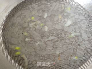 金针菇鸡蛋汤的做法步骤：4