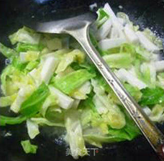 圆白菜河虾炒年糕的做法步骤：7