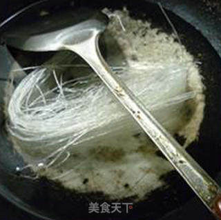 蛋饺紫菜粉丝汤的做法步骤：5
