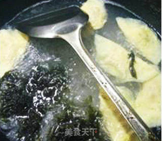 蛋饺紫菜粉丝汤的做法步骤：7