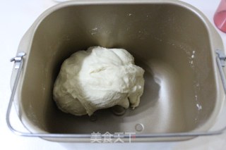 奶油哈斯面包的做法步骤：2