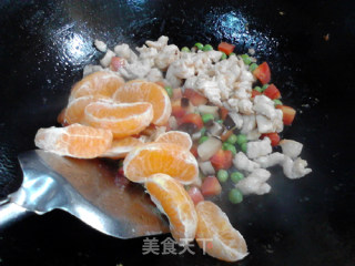 香橙胡萝卜炒鸡丁的做法步骤：15