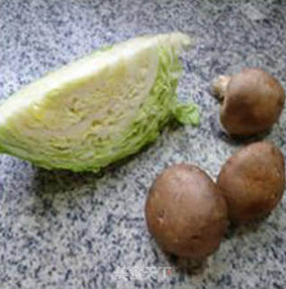 香菇素炒面的做法步骤：1