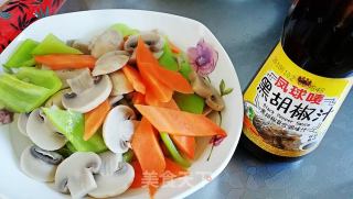 黑椒口蘑炒肉的做法步骤：6