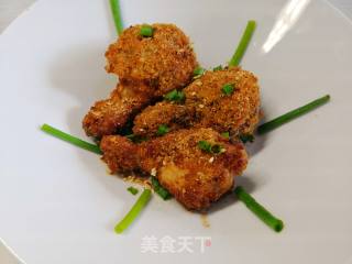 炸鸡翅根的做法步骤：1