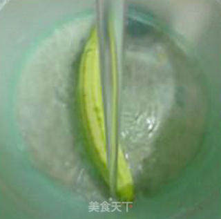 虾皮紫菜丝瓜汤的做法步骤：4