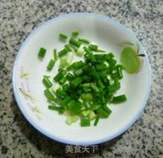 黄芽菜辣炒年糕的做法步骤：3