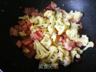 #团圆饭#培根炒花菜的做法步骤：9