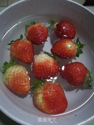芋香草莓的做法步骤：2