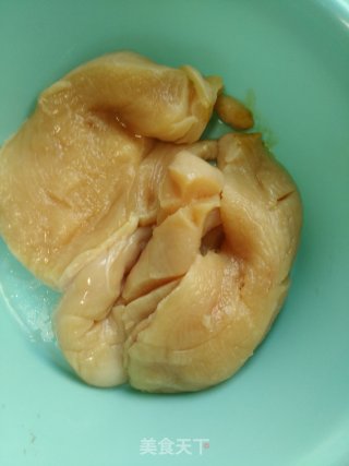 照烧鸡肉汉堡的做法步骤：2