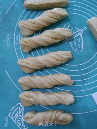 椰蓉面包棒的做法步骤：7