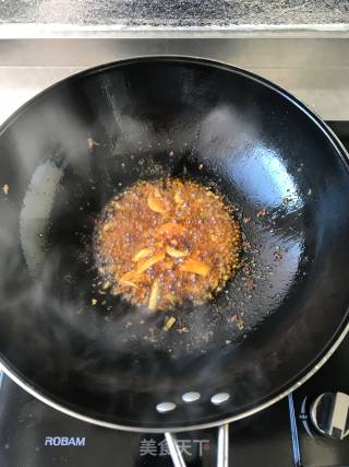 杏鲍菇炒鸡丁的做法步骤：7