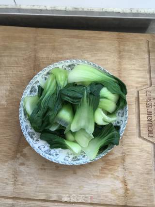 香菇油菜的做法步骤：3