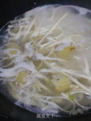 韭菜鱼丸面的做法步骤：4
