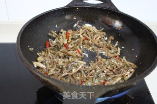 清炒萝卜干的做法步骤：5