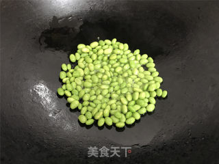 青椒毛豆子炒笋干的做法步骤：4