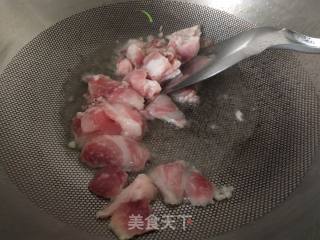 土豆片炒肉的做法步骤：3