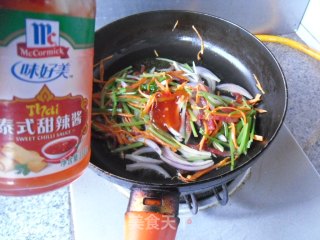 腊肠炒面的做法步骤：7
