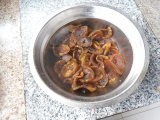 腊丁土豆干的做法步骤：2