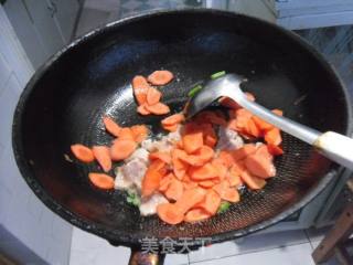 里脊鲜蘑白菜片的做法步骤：8