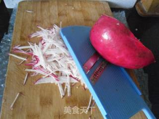 蛎蝗萝卜汤的做法步骤：2