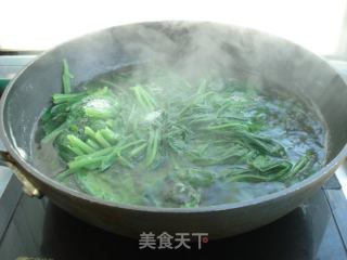 翡翠菠菜面的做法步骤：1