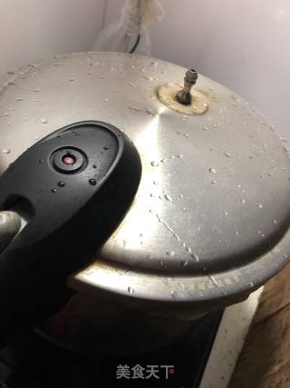 酱香牛肉的做法步骤：3