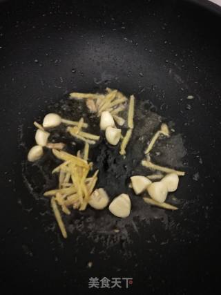 胡萝卜土豆烧牛腩的做法步骤：6