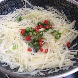 双椒土豆丝的做法步骤：6