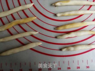 金鱼馒头的做法步骤：3