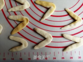 金鱼馒头的做法步骤：4