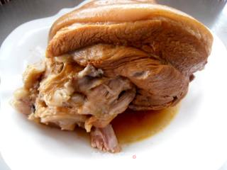 蜜汁猪肘子的做法步骤：12