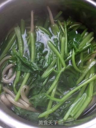 菠菜炒粉条（快手素菜）的做法步骤：3