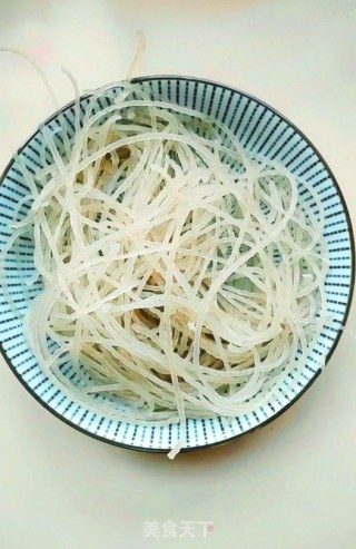好吃又下饭的蚂蚁上树新做法-一点辣椒和豆瓣酱都不用超级简单上手的做法步骤：1