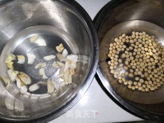山药百合豆浆的做法步骤：2